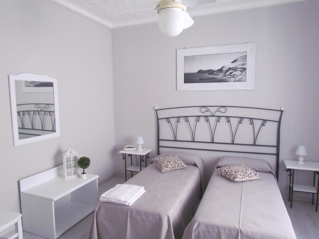Hotel Odissea Canneto  Zewnętrze zdjęcie